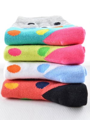 舒適柔精梳棉軟兒童襪4雙裝 - 聚美優(yōu)品 - 最大正品化妝品電商,在美上市,品牌防偽碼,7天無理由退貨,質(zhì)量保險