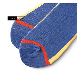 四季款潮流男女精品中筒襪 運動防臭、全棉舒適，盡顯時尚活力